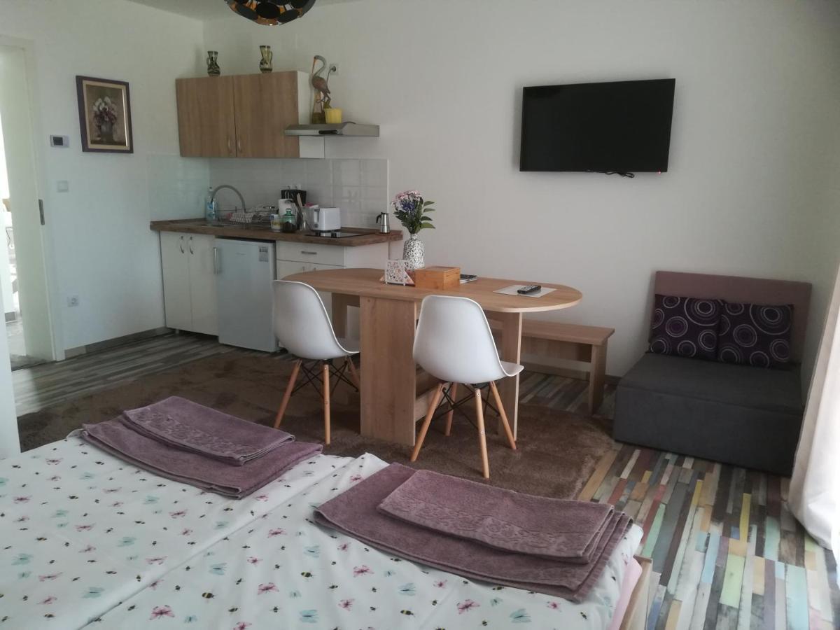 Apartament Edina Vendeghaz-Gyenesdiás Zewnętrze zdjęcie