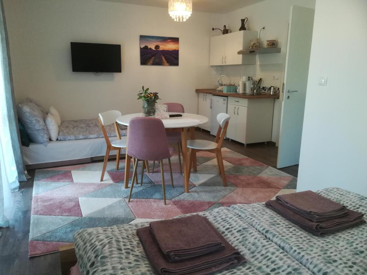 Apartament Edina Vendeghaz-Gyenesdiás Zewnętrze zdjęcie