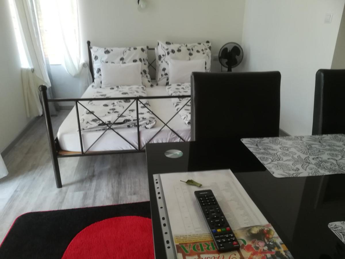 Apartament Edina Vendeghaz-Gyenesdiás Zewnętrze zdjęcie