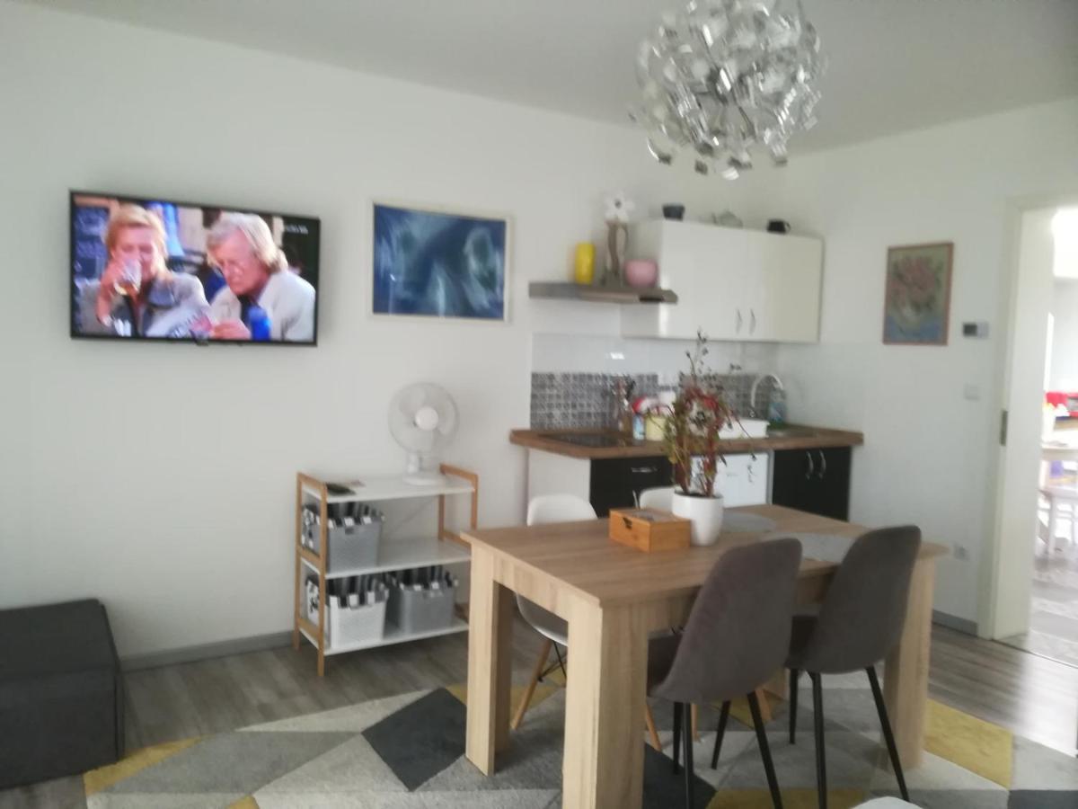 Apartament Edina Vendeghaz-Gyenesdiás Zewnętrze zdjęcie