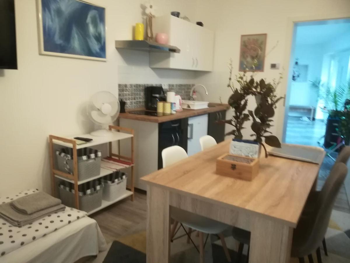 Apartament Edina Vendeghaz-Gyenesdiás Zewnętrze zdjęcie